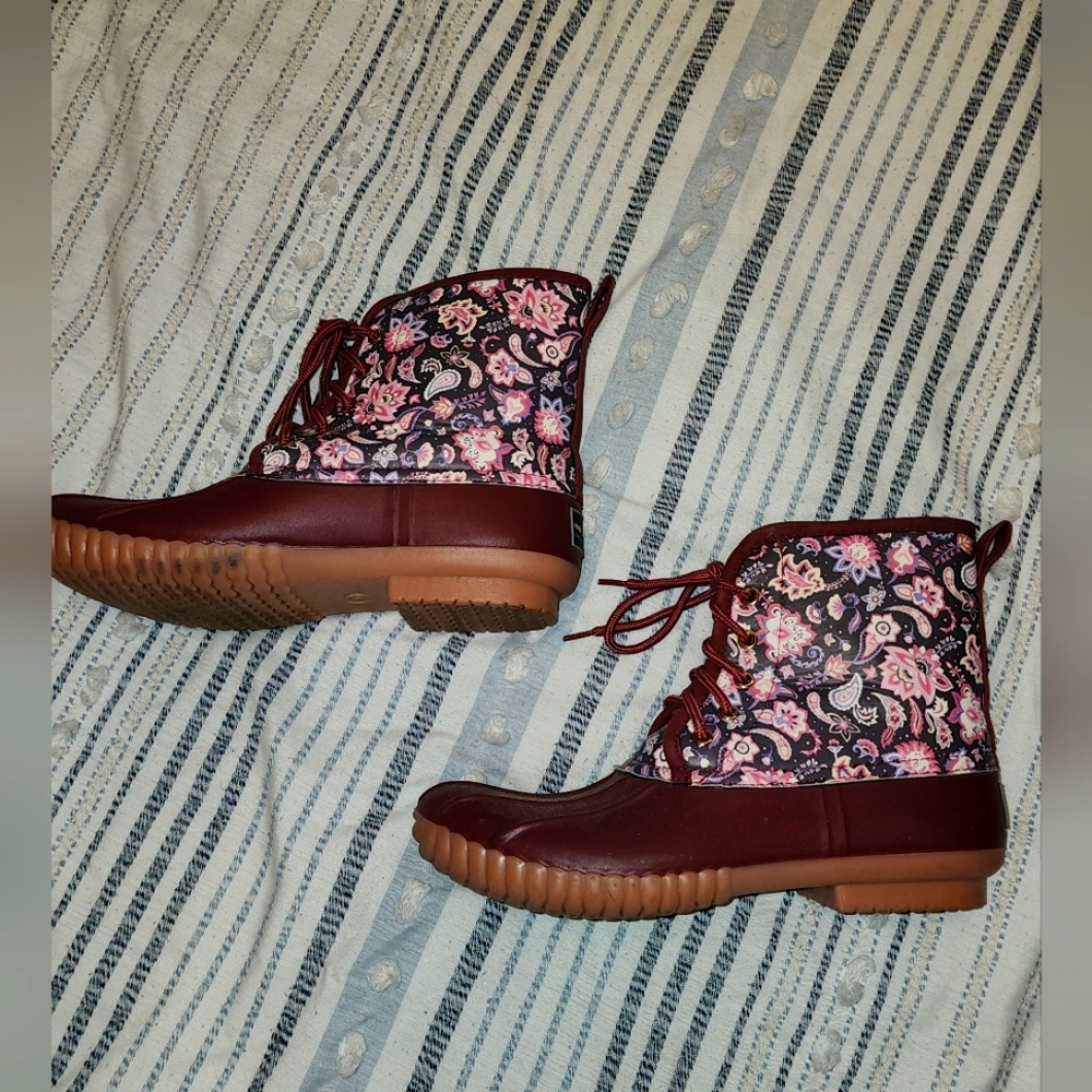 Simply Southern duck boots